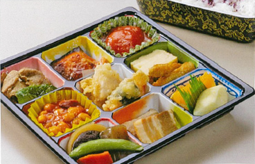 昼食は仕出し弁当